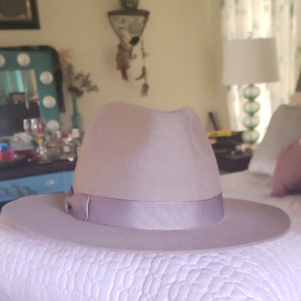 The Stahl Hat
